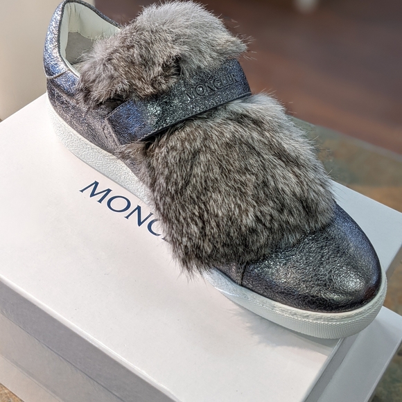 AUTHENTIC Moncler Silver Lucie Trainer with Rabbit Fur - Picture 2 of 3